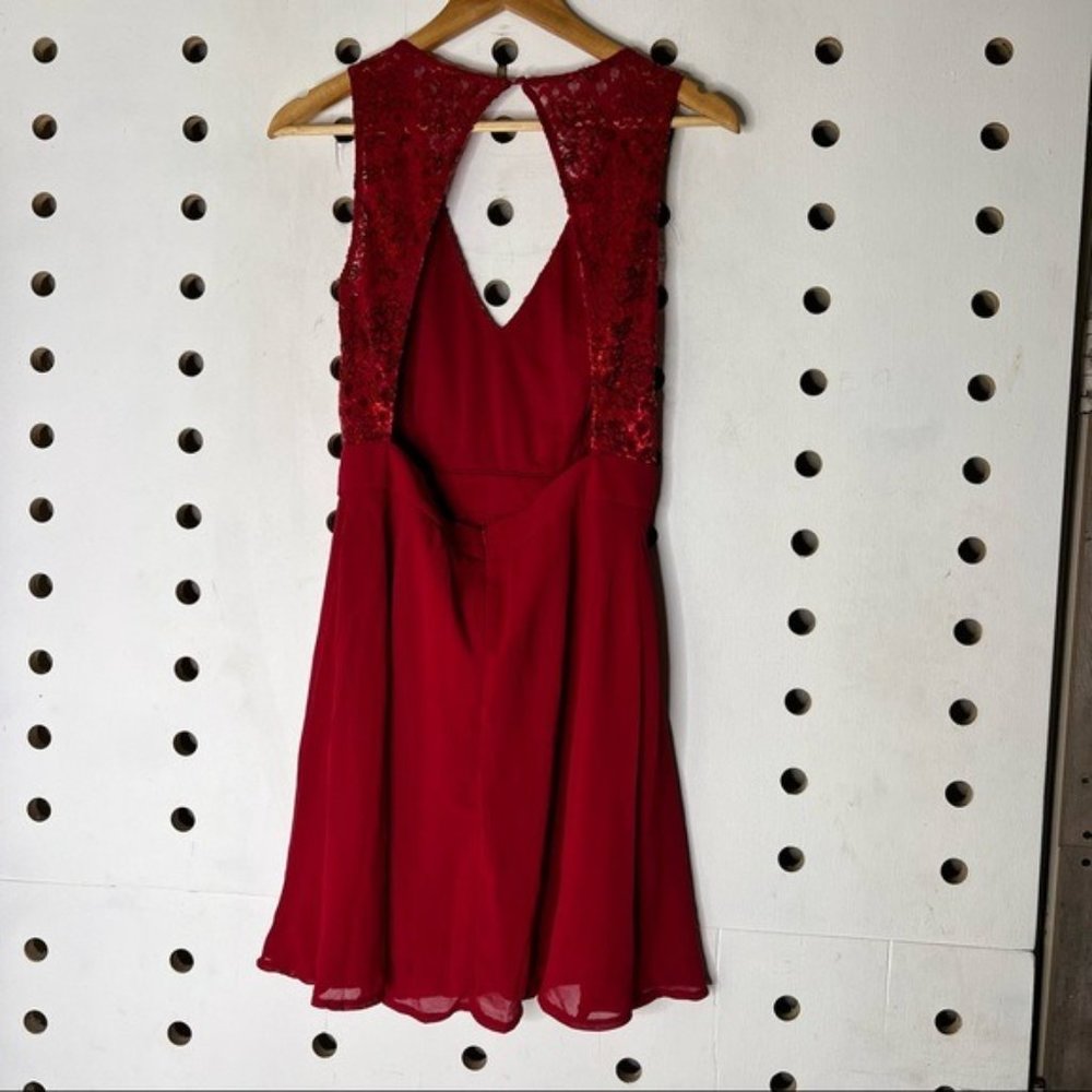 NEW Lulu’s Twirl Me Round Red Skater Dress - Picture 4 of 4